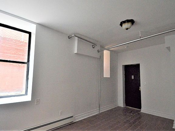 4th image of 541 W 144th St #Basement
