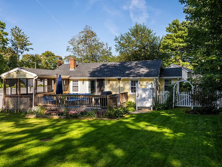 218 Roxy Cahoon Rd — Photo 30