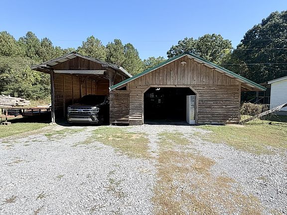 3rd image of 220 Moore Circle Rd NW