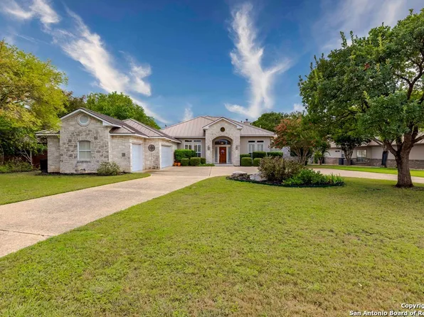 297 E OVERLOOK DR., Kerrville, TX 78028
