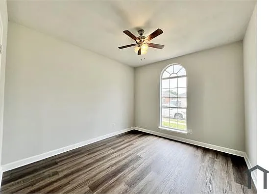 306 Lone Wolf Ct — Photo 10