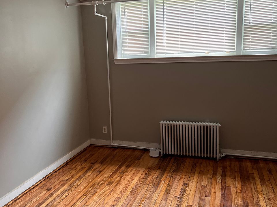 1st image of 7 Marshall St #9-A/B