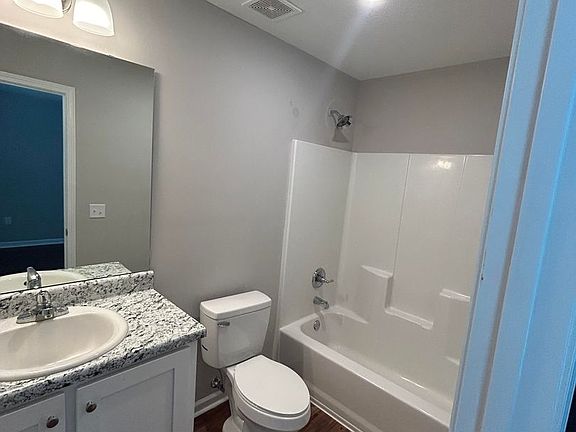 5th image of 110 Bull Bay Dr