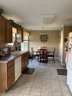 5th image of 5327 Azinger Ln