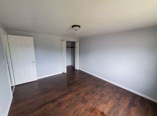 114 Center St #5B, Pittsburgh, PA 15239