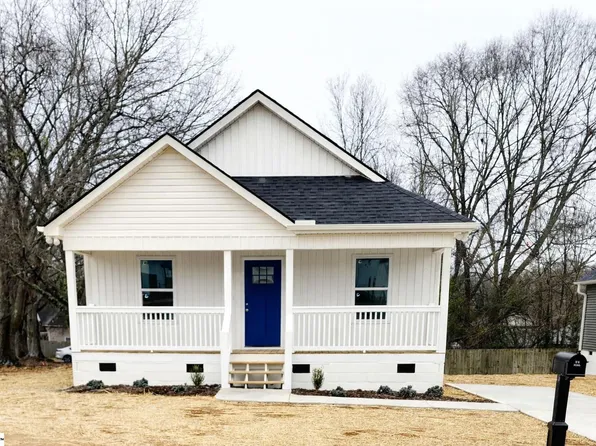 200 Broadus St, Greer, SC 29651