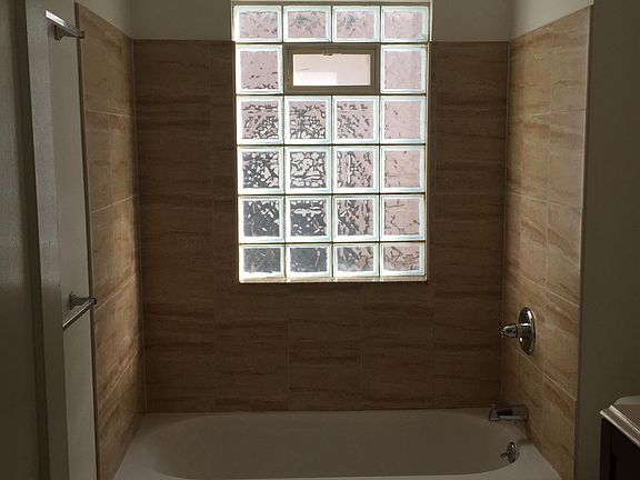 5th image of 2173 Rexwood Rd Floor 1