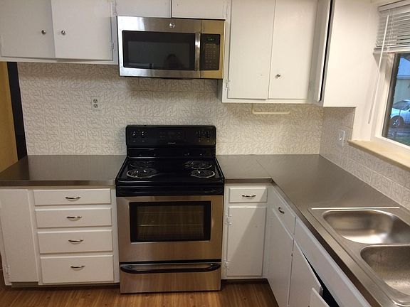 2nd image of 1686 S Bryant St