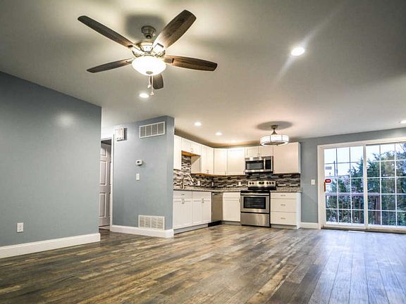 5th image of 2938 Overdale Dr