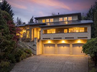 17454 Brookhurst Ct, Lake Oswego, OR 97034