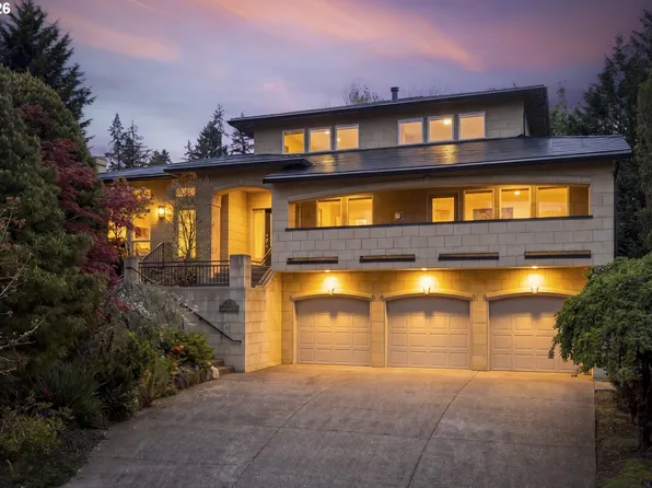 17454 Brookhurst Ct, Lake Oswego, OR 97034