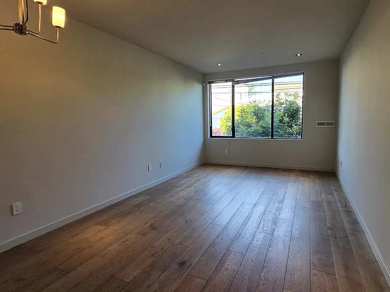 2652 Harrison St #203 — Photo 5