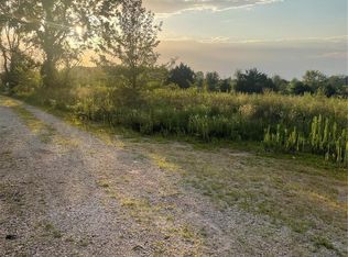 1833 Old Highway 66, Bourbon, MO 65441