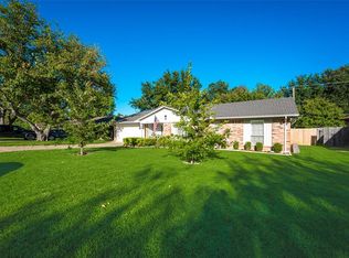 1408 Timberline Dr, Benbrook, TX 76126