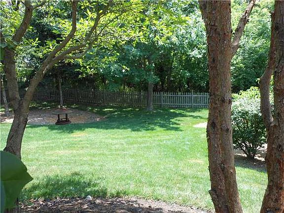 5th image of 13174 Wellesley Dr