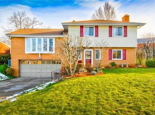 897 Lovingston Dr, Pittsburgh, PA 15216