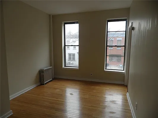 Rented by R New York | media 28