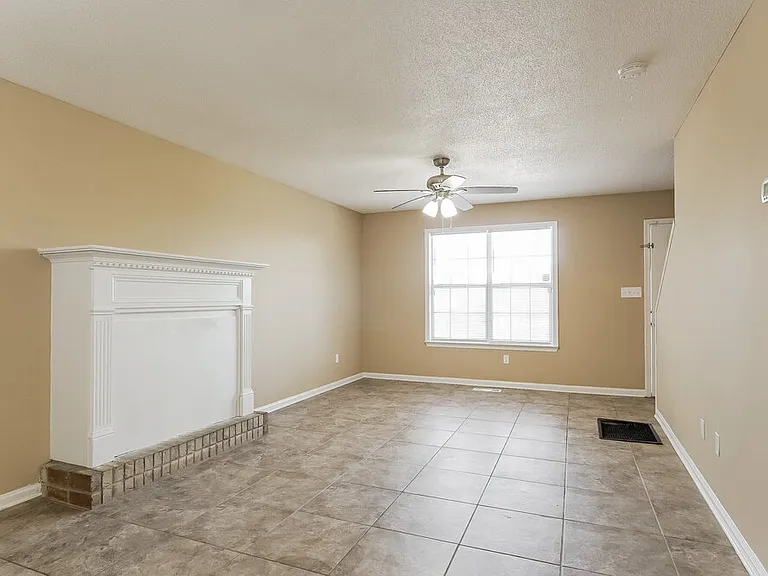 927 Rich Rd — Photo 5