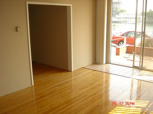 4th image of 163 Bay Shore Ave