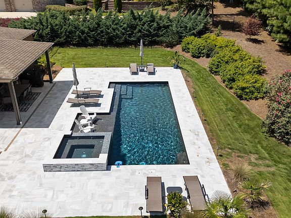 2nd image of 2288 Brock Cir
