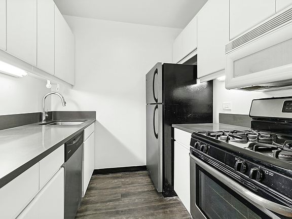 4th image of 225 W 83rd St APT 14B