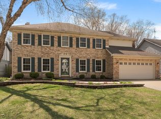 1871 Slippery Rock Rd, Naperville, IL 60565