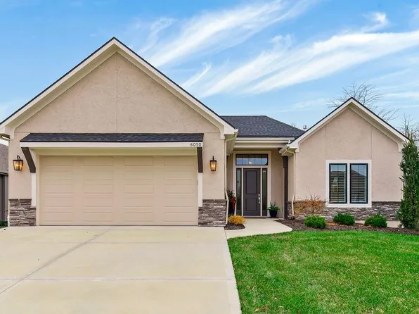 6050 Lakecrest Dr, Shawnee, KS 66218