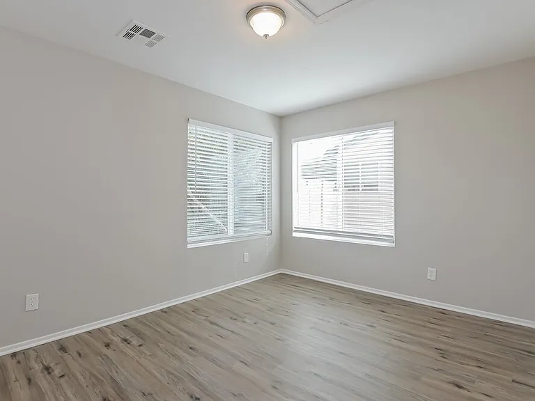 8829 E Eagle Creek Dr — Photo 12
