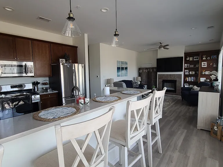 9650 Shore Dr #202 — Photo 4