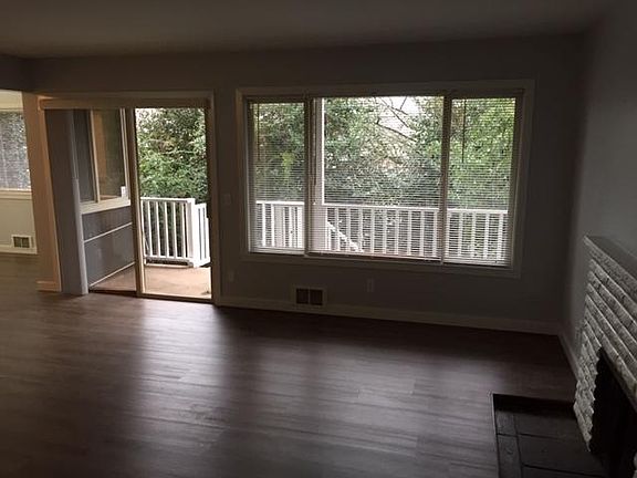 3rd image of 2049 13th Ave W APT 1