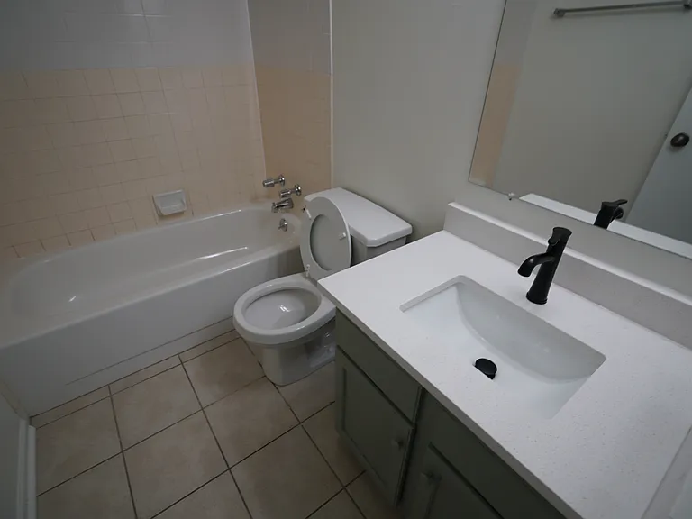 2313 Princeton Pl — Photo 1