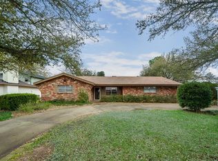3203 Ridgecrest Rd, Greenville, TX 75402