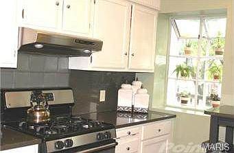 3rd image of 7279 Northmoor Dr