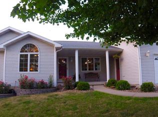 146 Terrace Dr, Otley, IA 50214