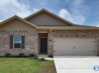 116 Settlement Dr, Huntsville, AL 35810