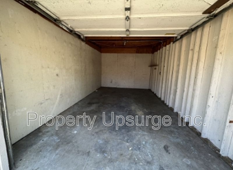 2nd image of 1529 Willis St #1