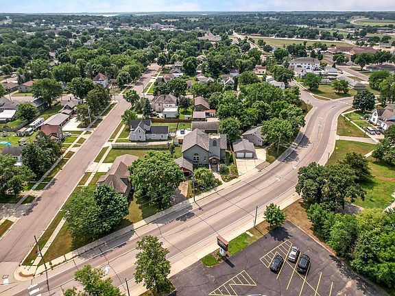 4th image of 571 Business Highway 23 W
