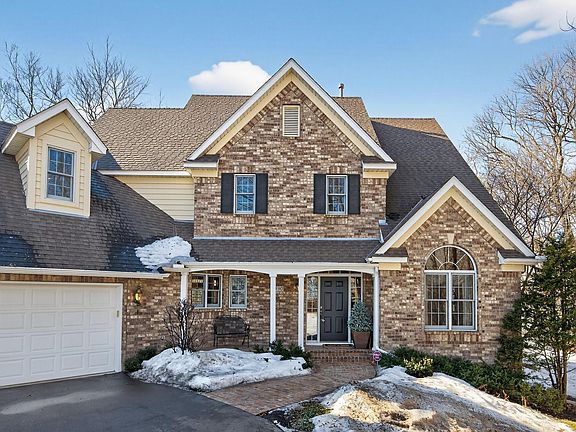5th image of 11990 Creekridge Ln