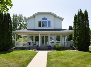 3501 Westmoor Dr, Moorhead, MN 56560