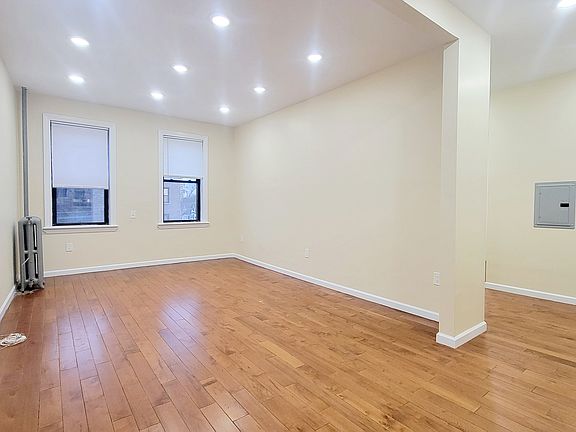 4th image of 2694 Kennedy Blvd #42