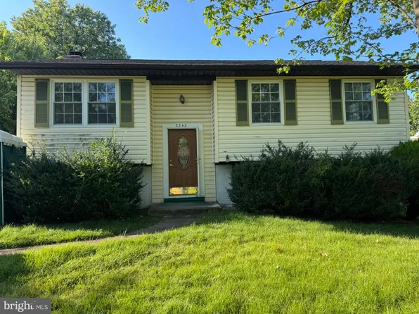 8242 Ahearn Rd, Millersville, MD 21108