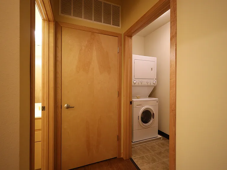 525 E Main St — Photo 83