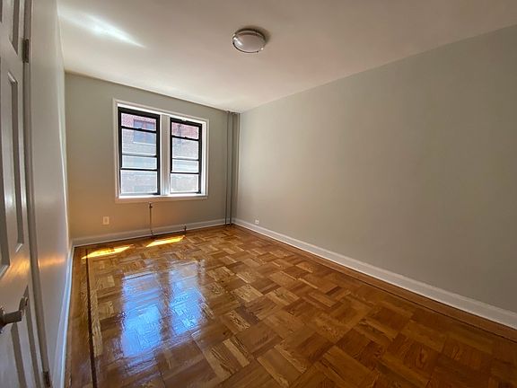5th image of 80-15 Grenfell St #22D