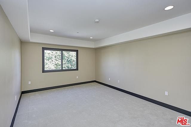 1st image of 155 N Hamilton Dr