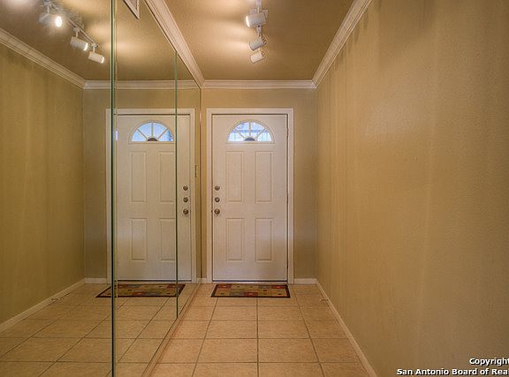 5th image of 503 Fairway Dr E