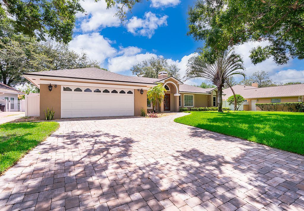 7709 Apple Tree Cir - Property Image