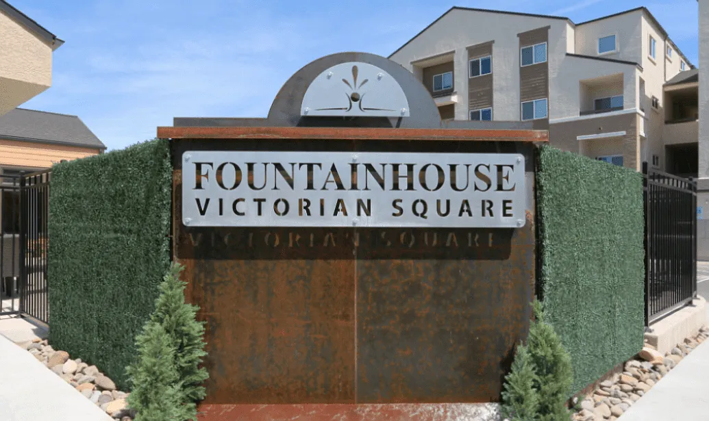 Fountainhouse — Photo 1