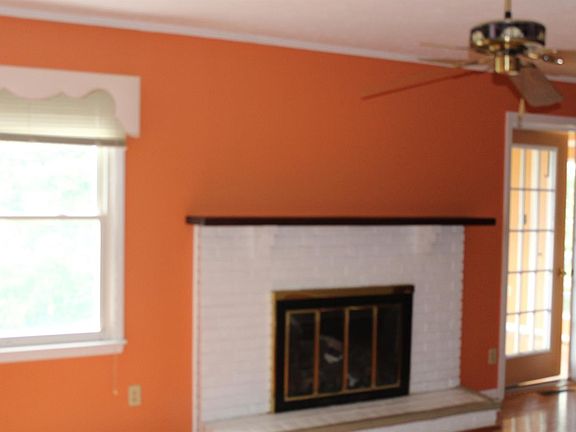 5th image of 209 Walnut Hill Dr