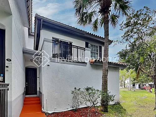 741 SW 148th Ave Photo 1