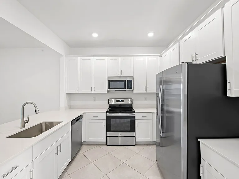 2827 Citrus St — Photo 8